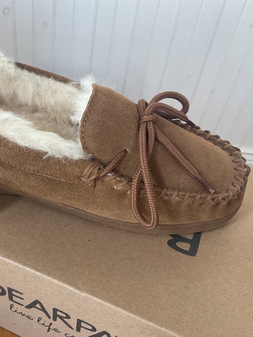 BEARPAW MINDY SLIPPER SIZE 6 HICKORY SOFT COMFY NIB
